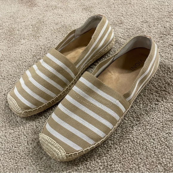 Vionic Coast 356 Valeri Slip On Espadrille Flats Sand Size 8 - Picture 5 of 12
